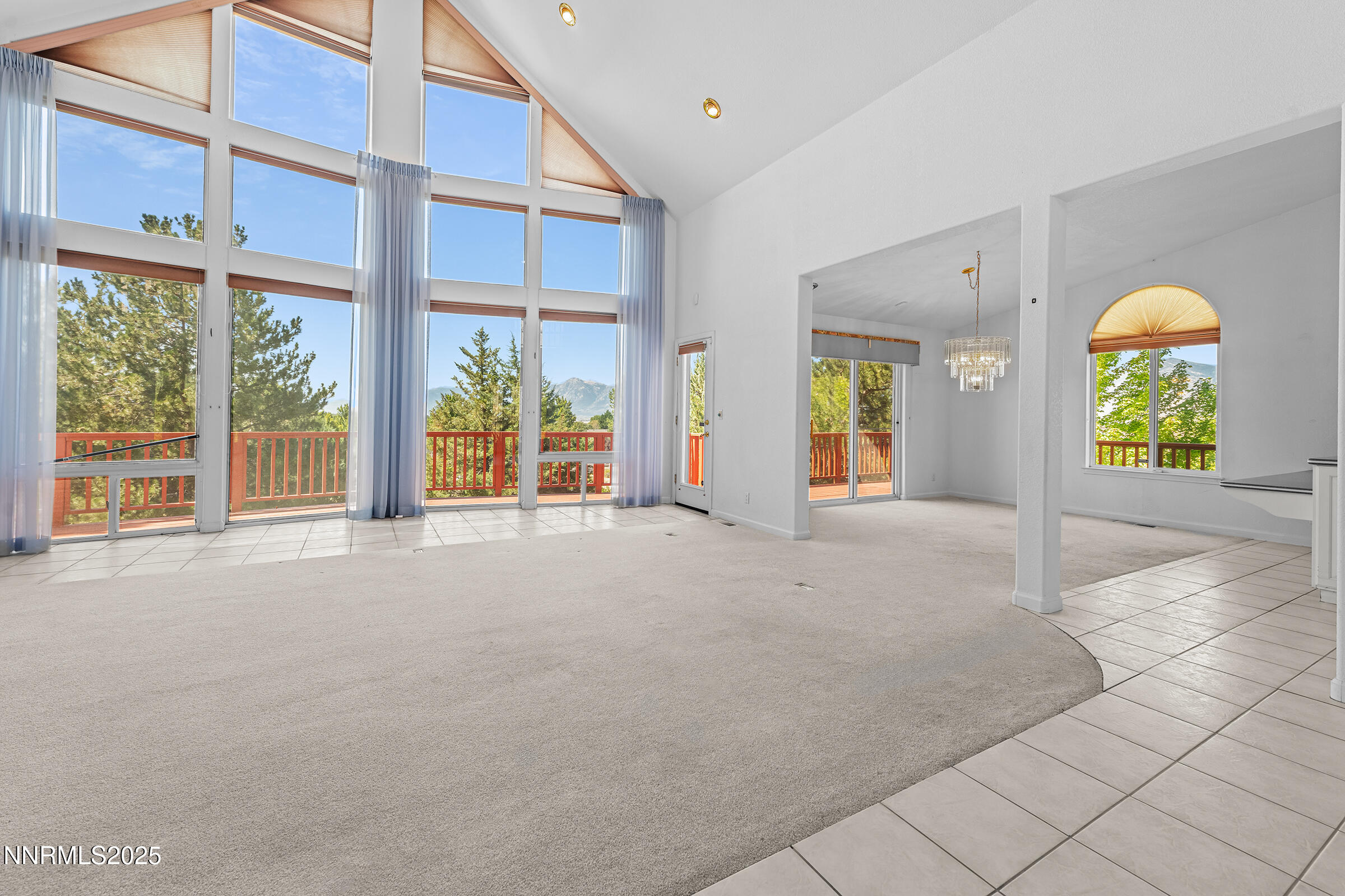 1595 Lindsay Lane