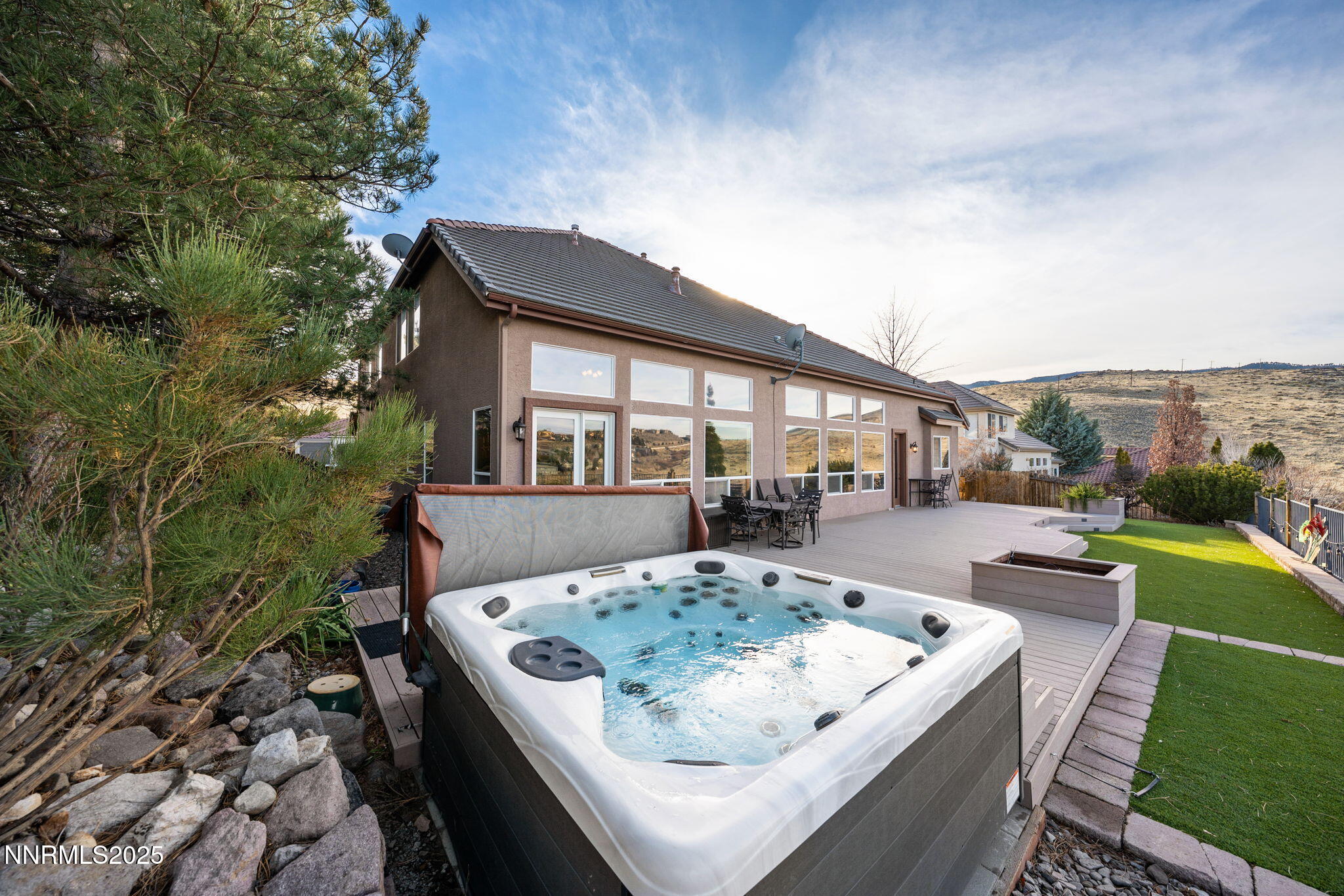 46-web-or-mls-2573 Rampart Terrace-47