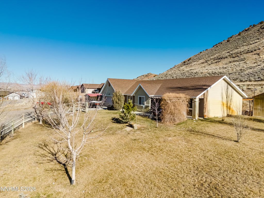 Photo of 1151 Amber Way, Elko, NV 89801 (MLS # 260000718)