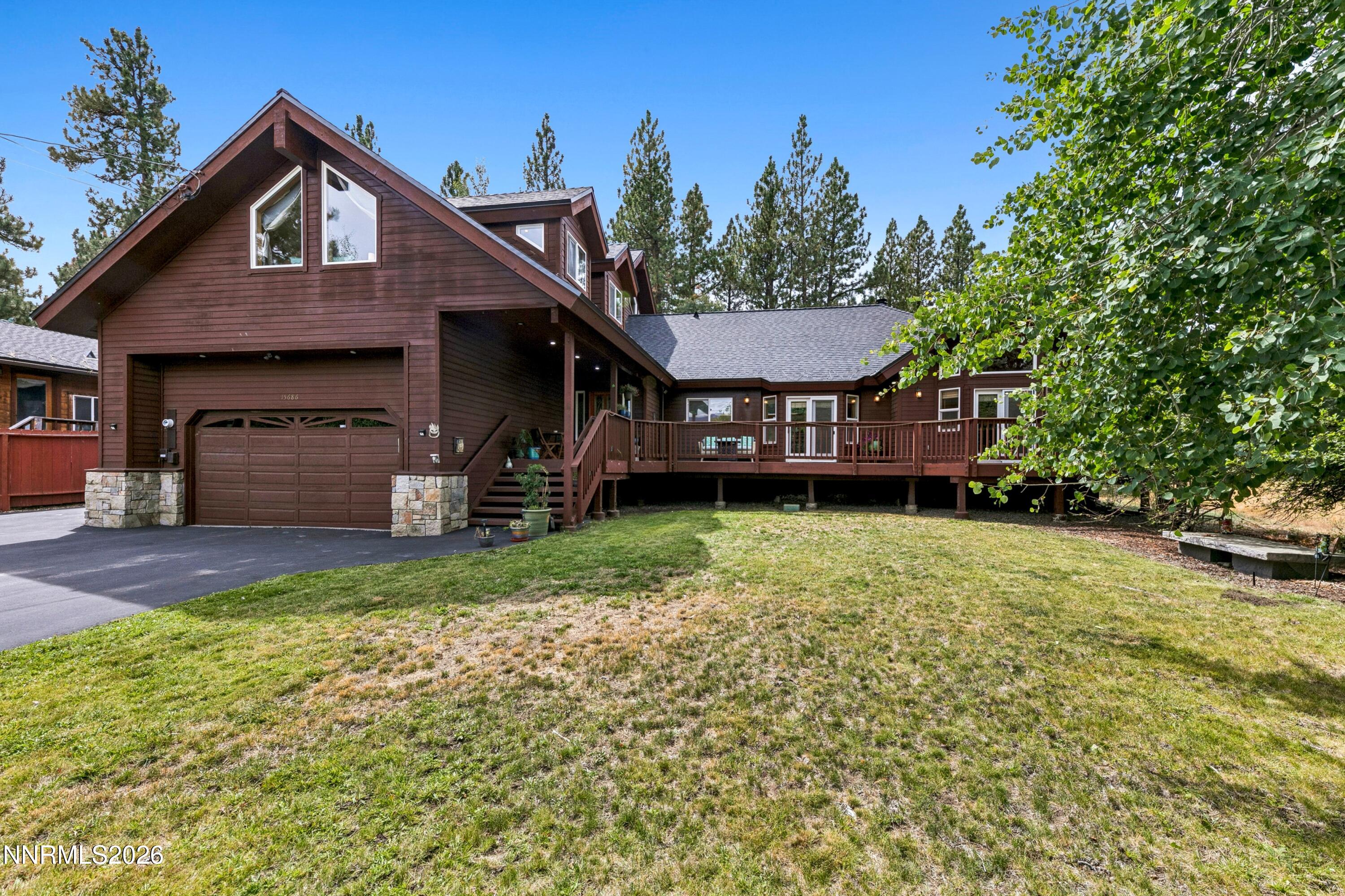 15686 Waterloo Circle