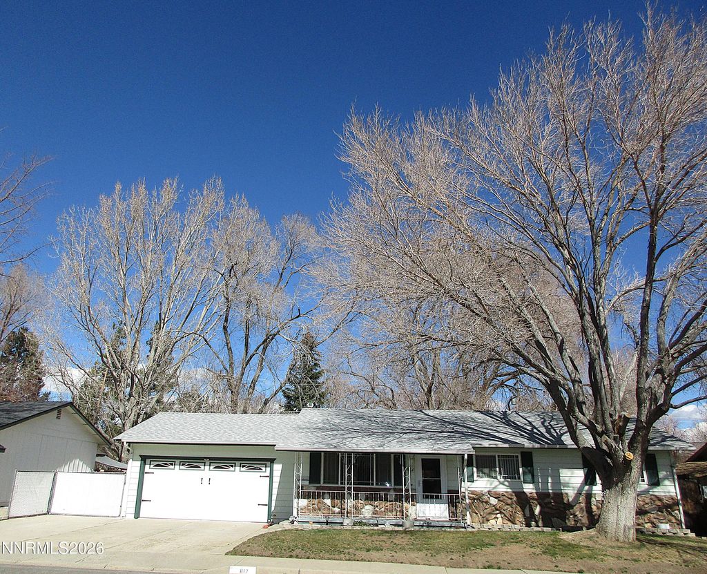 Photo of 812 Chernus Drive, Carson City, NV 89703 (MLS # 260002608)