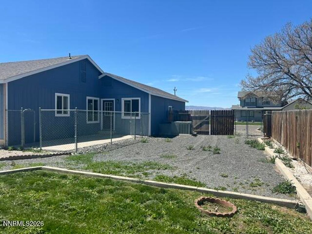 Photo of 120 Maple Drive, Lovelock, NV 89419 (MLS # 260005828)