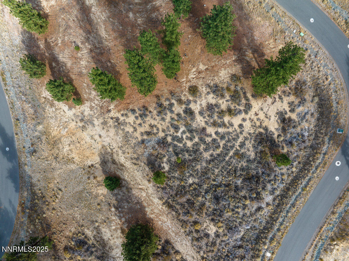 001_569_headwaters-1_945