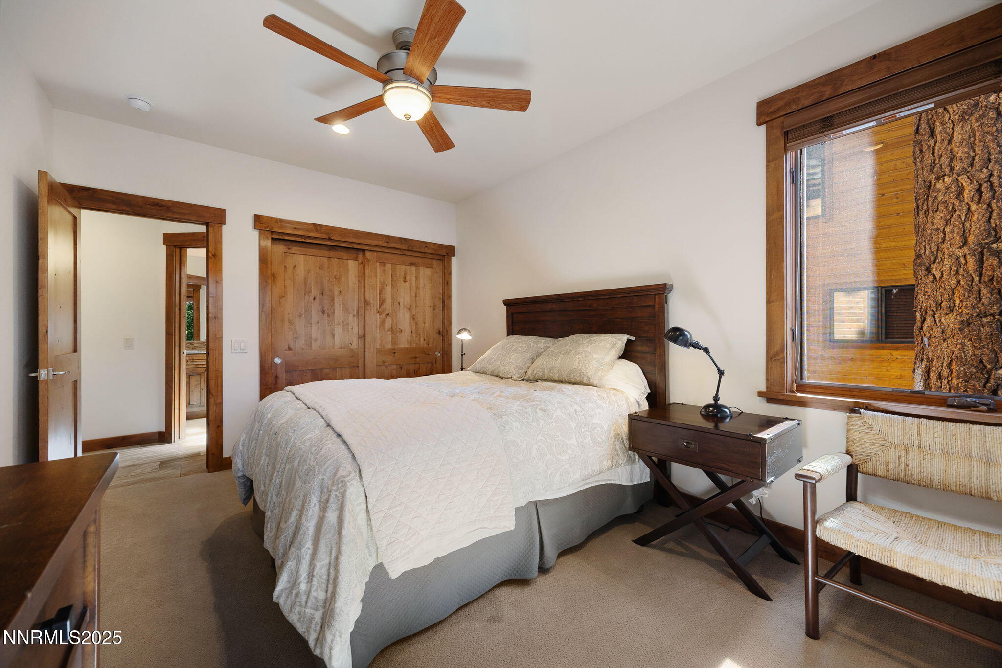 43-web-or-mls-779 Rosewood-14