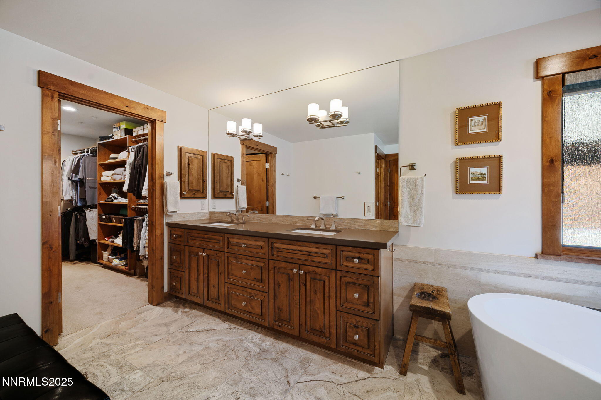 28-web-or-mls-779 Rosewood-41