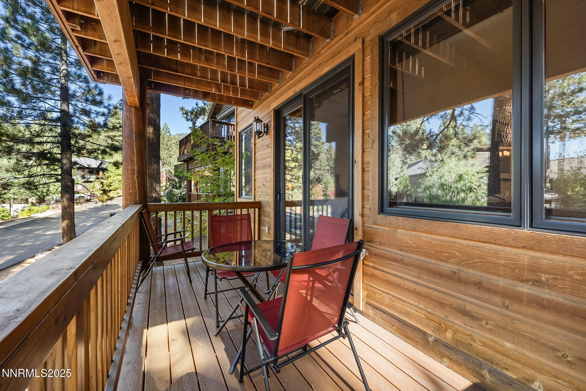 39-web-or-mls-779 Rosewood-19