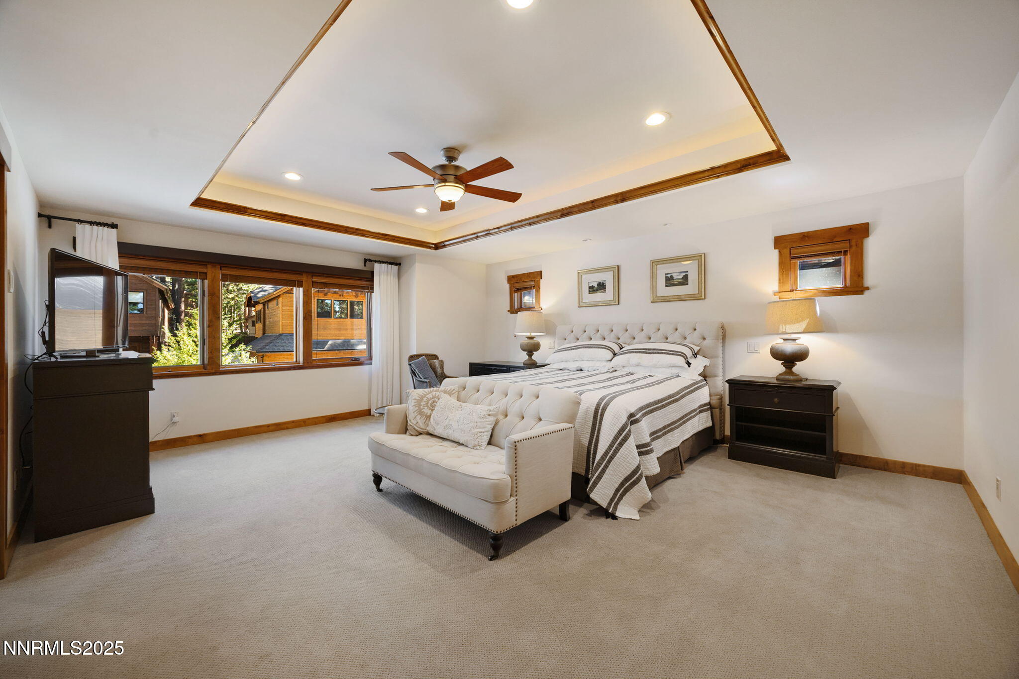 24-web-or-mls-779 Rosewood-36