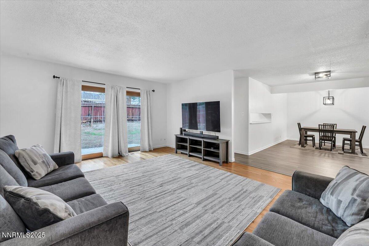 10-745 Akard Dr Reno NV 89503 (10 of 31)