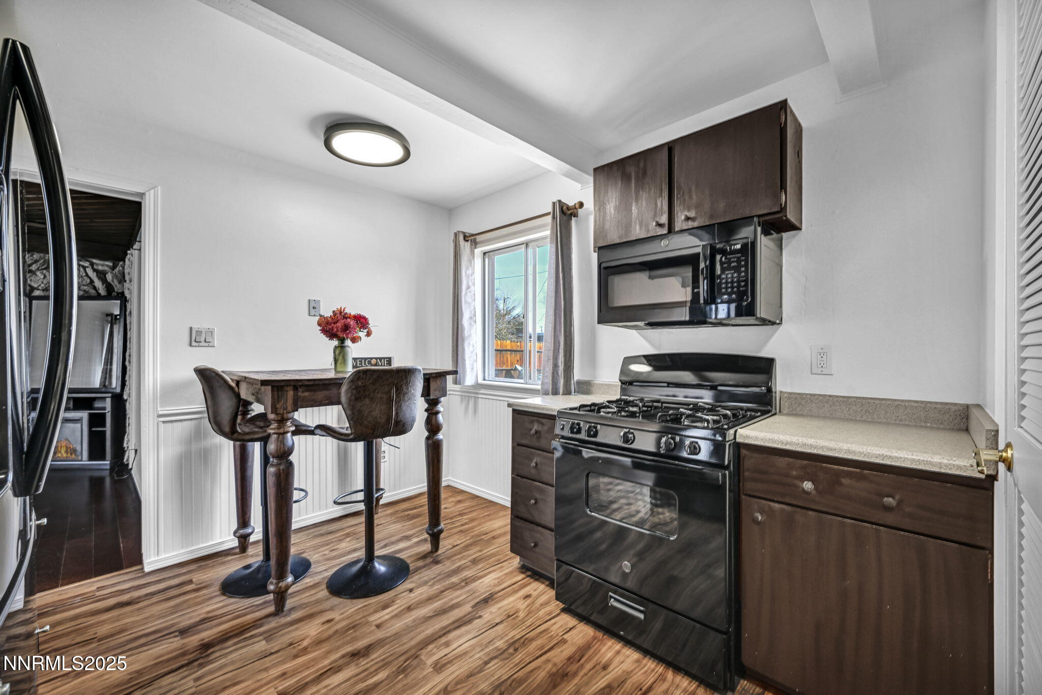 45-web-or-mls-1660-jackson-pl