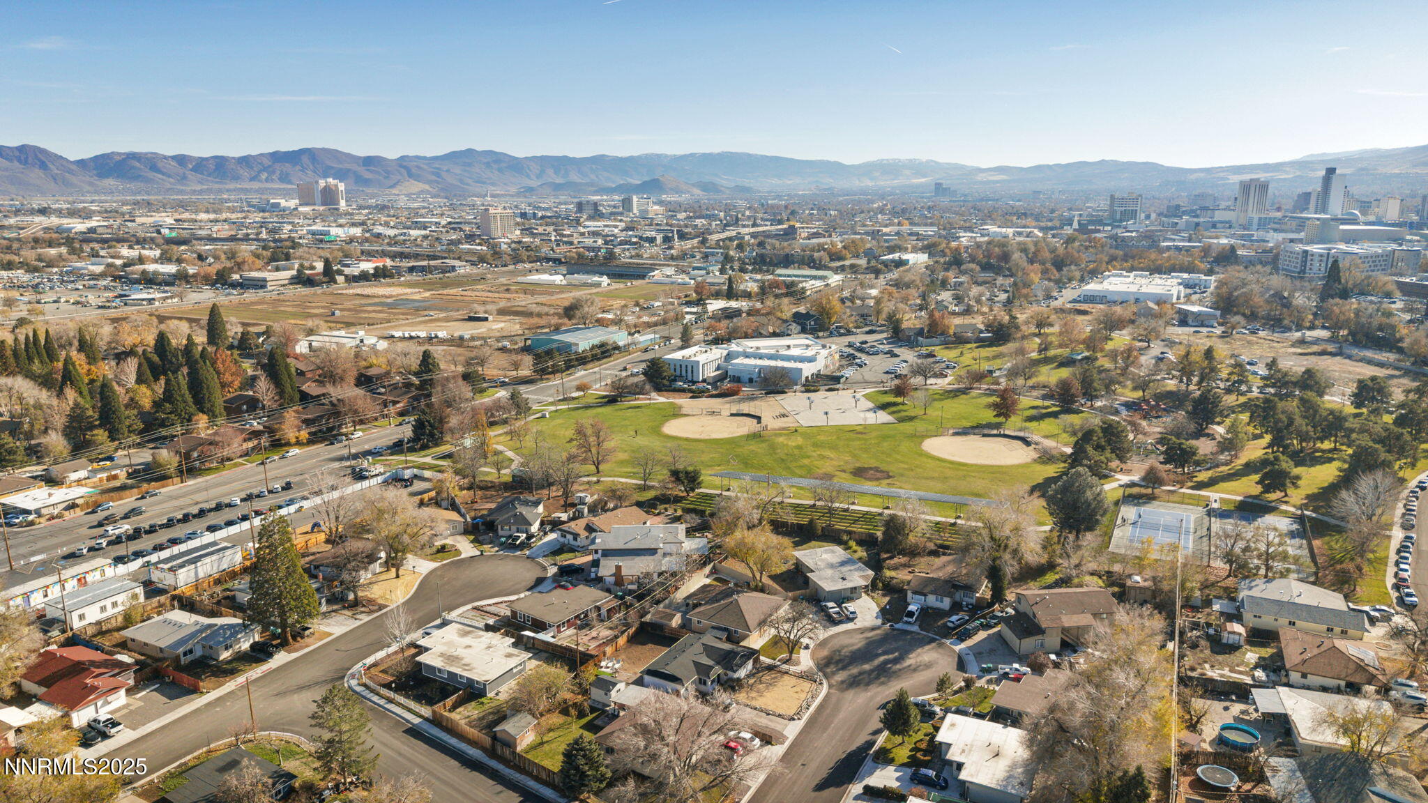 25-web-or-mls-1660-jackson-pl