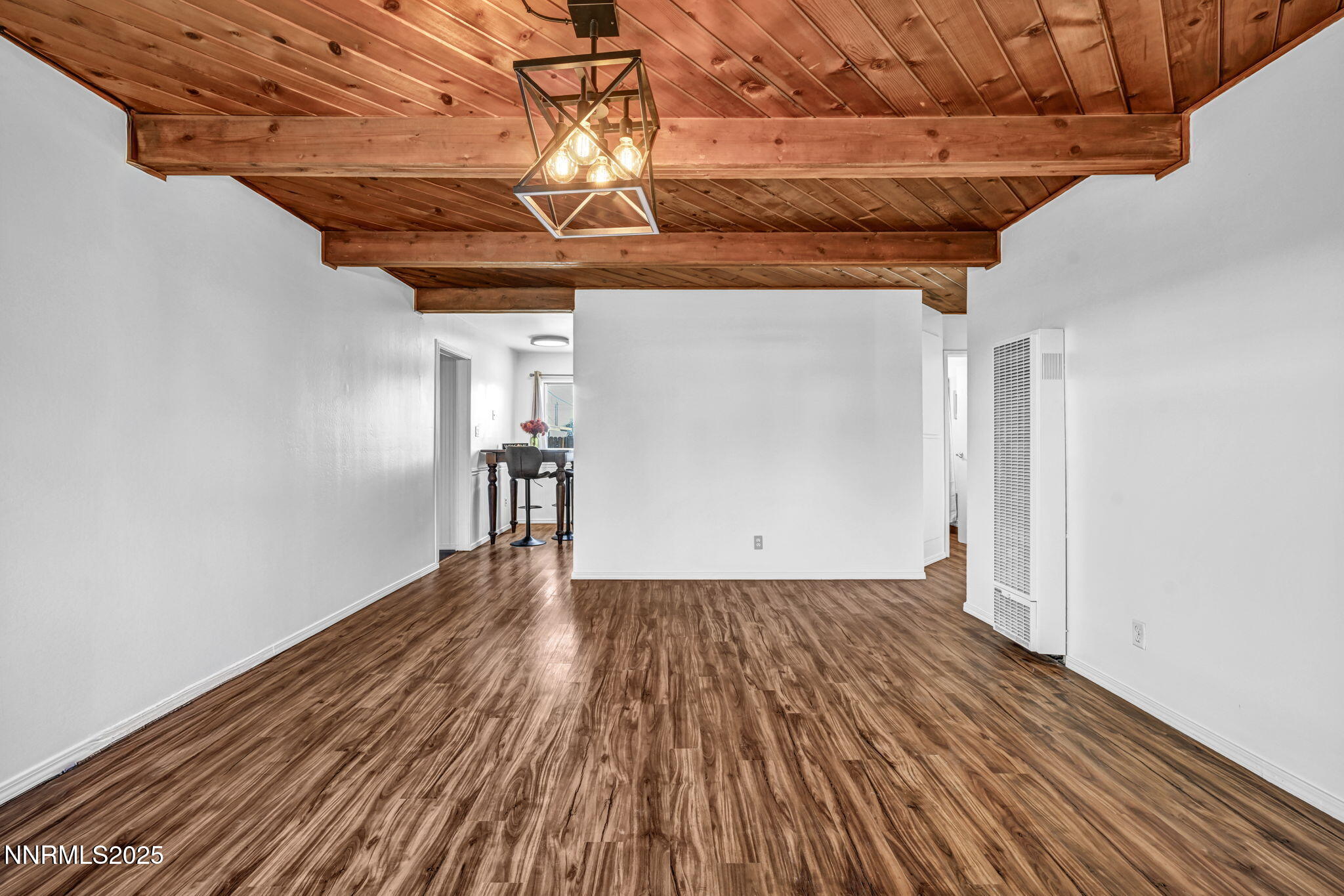 37-web-or-mls-1660-jackson-pl