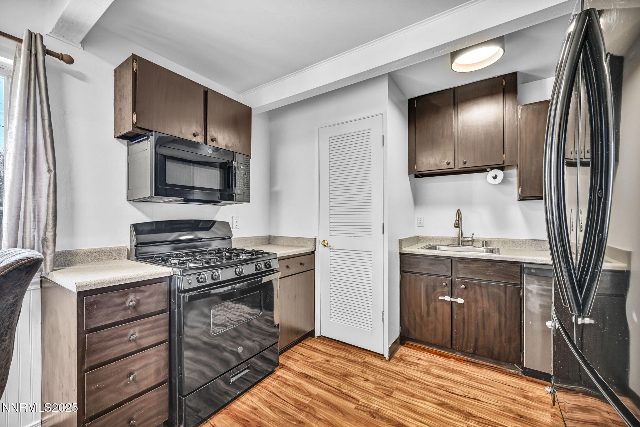 43-web-or-mls-1660-jackson-pl