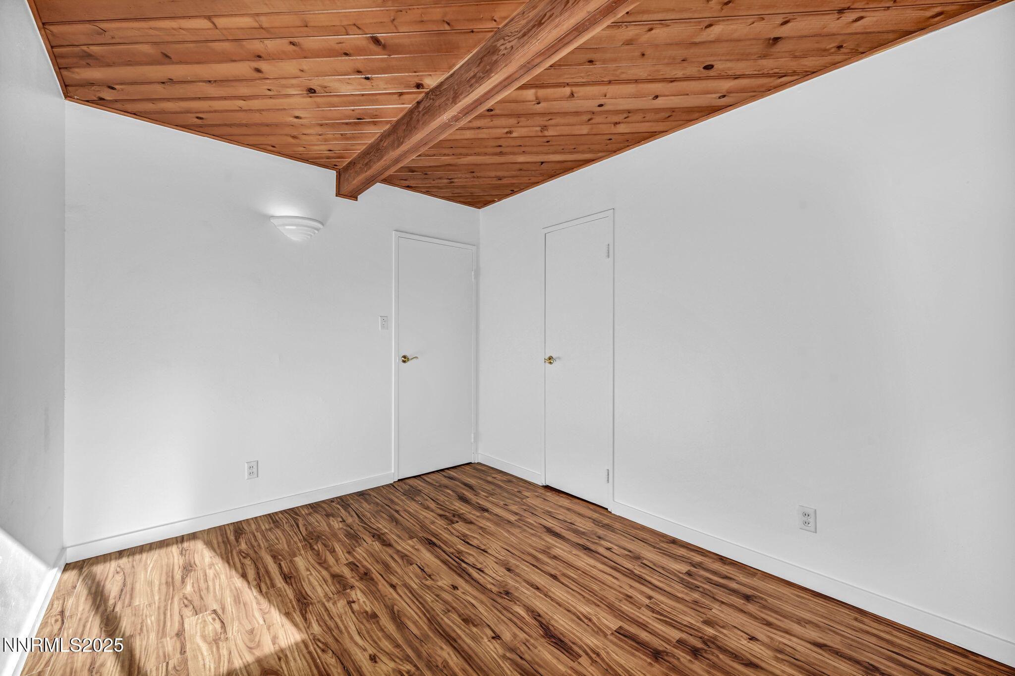 49-web-or-mls-1660-jackson-pl