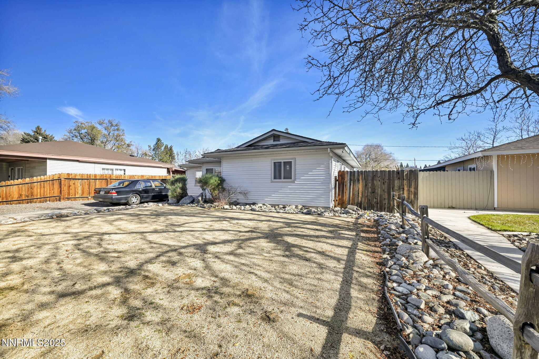 8-web-or-mls-1660-jackson-pl