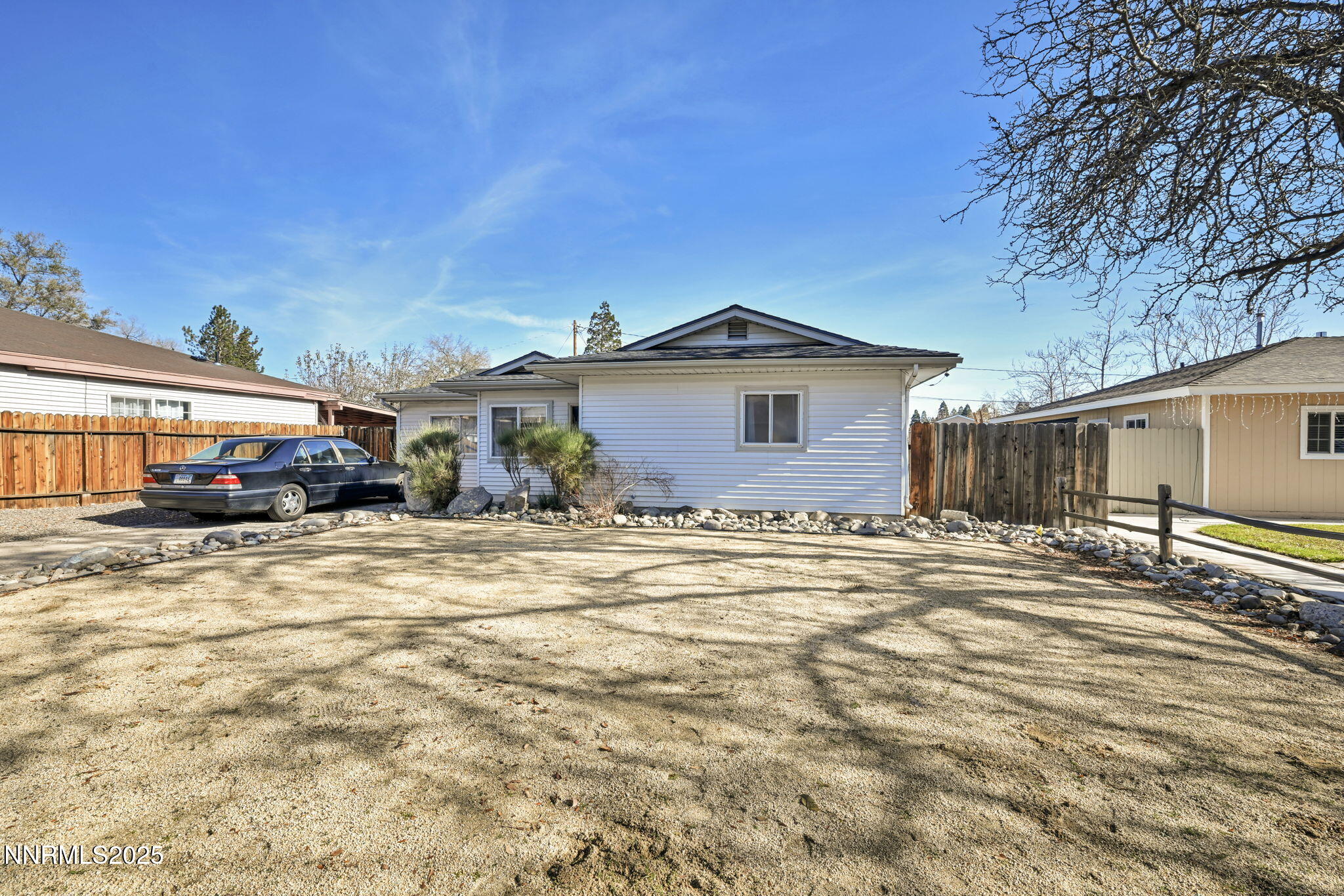 5-web-or-mls-1660-jackson-pl