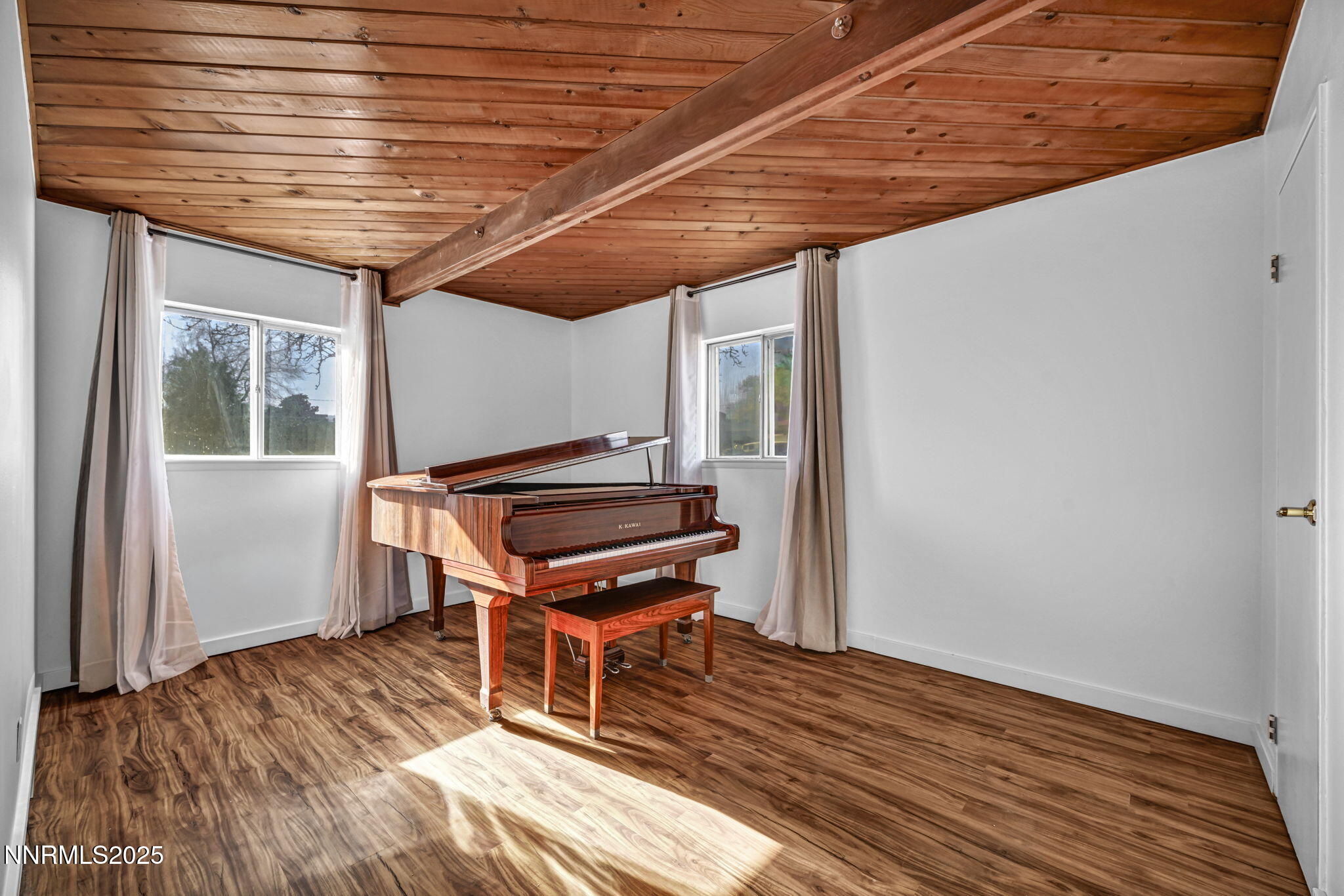 46-web-or-mls-1660-jackson-pl