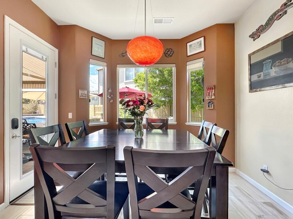 Reno, Nevada, 89521, United States, 5 Bedrooms Bedrooms, ,3 BathroomsBathrooms,Residential,Active,2043842