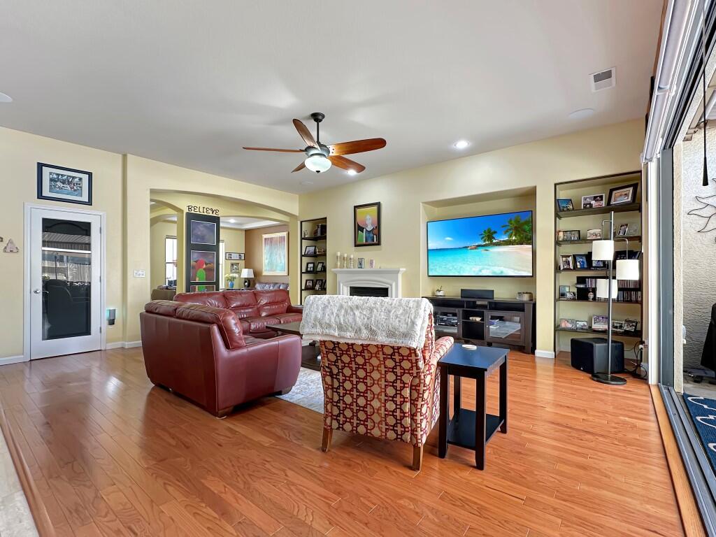 Reno, Nevada, 89521, United States, 5 Bedrooms Bedrooms, ,3 BathroomsBathrooms,Residential,Active,2043842
