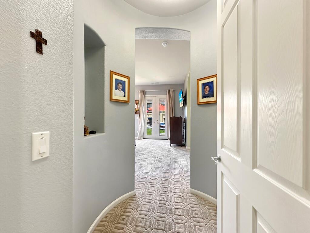 Reno, Nevada, 89521, United States, 5 Bedrooms Bedrooms, ,3 BathroomsBathrooms,Residential,Active,2043842