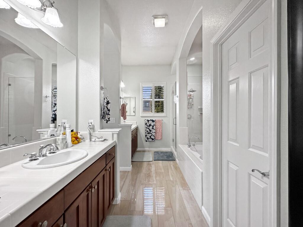Reno, Nevada, 89521, United States, 5 Bedrooms Bedrooms, ,3 BathroomsBathrooms,Residential,Active,2043842