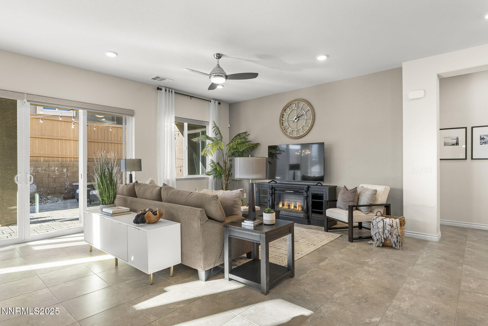 6-web-or-mls-_DSC9675