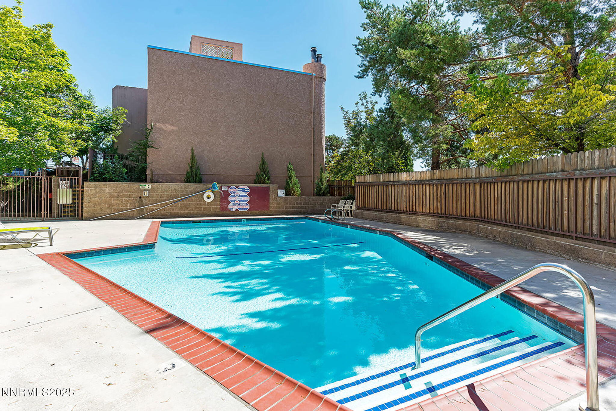 19-web-or-mls-22-print-115 Vista Rafael