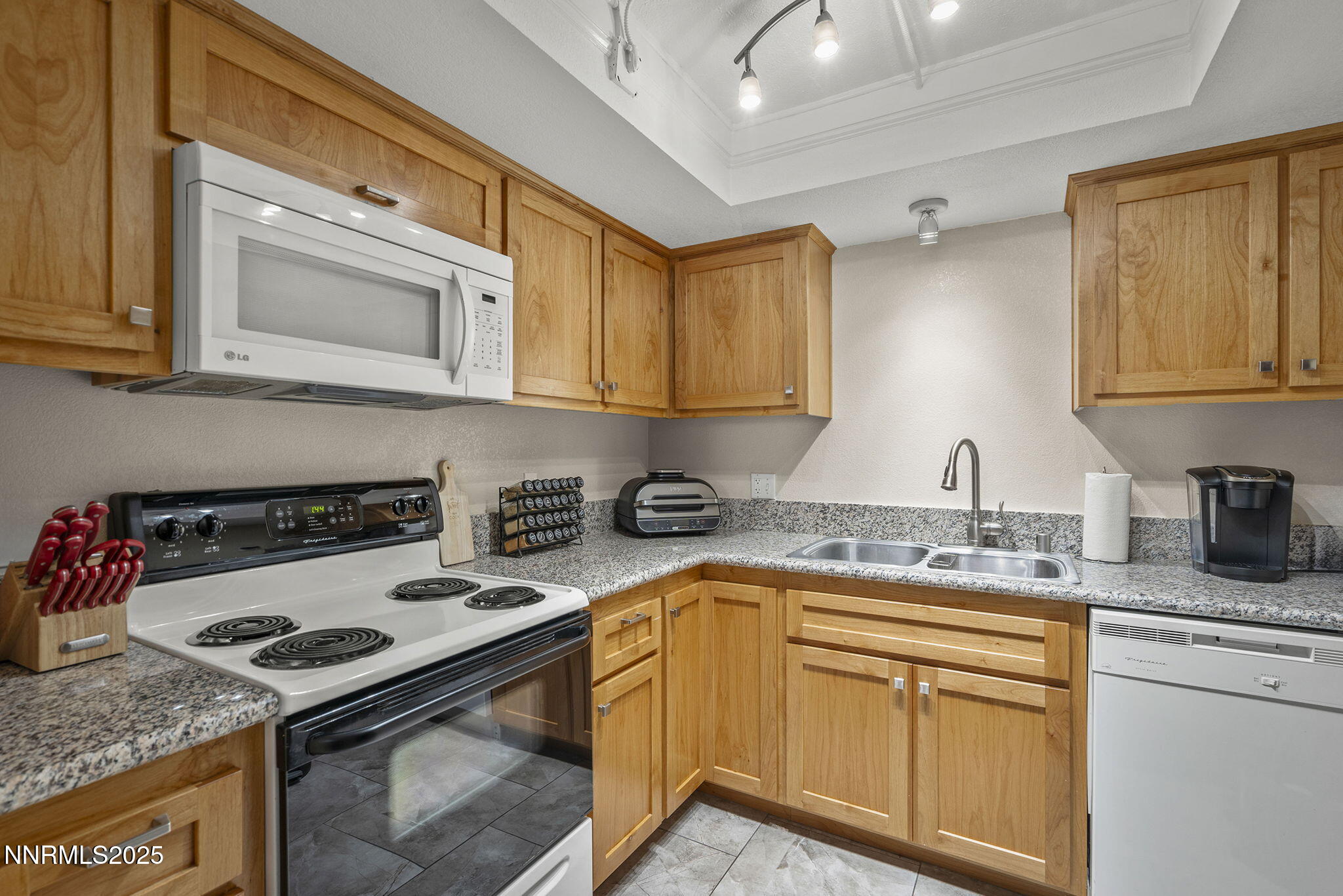 11-web-or-mls-_DSC0228