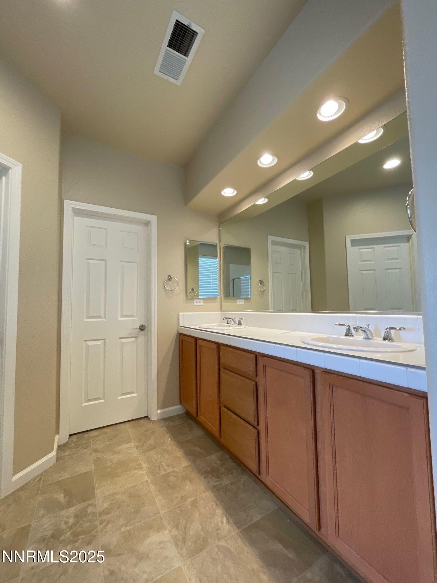 7-Sep 19 2025 12_55pm-FxEG