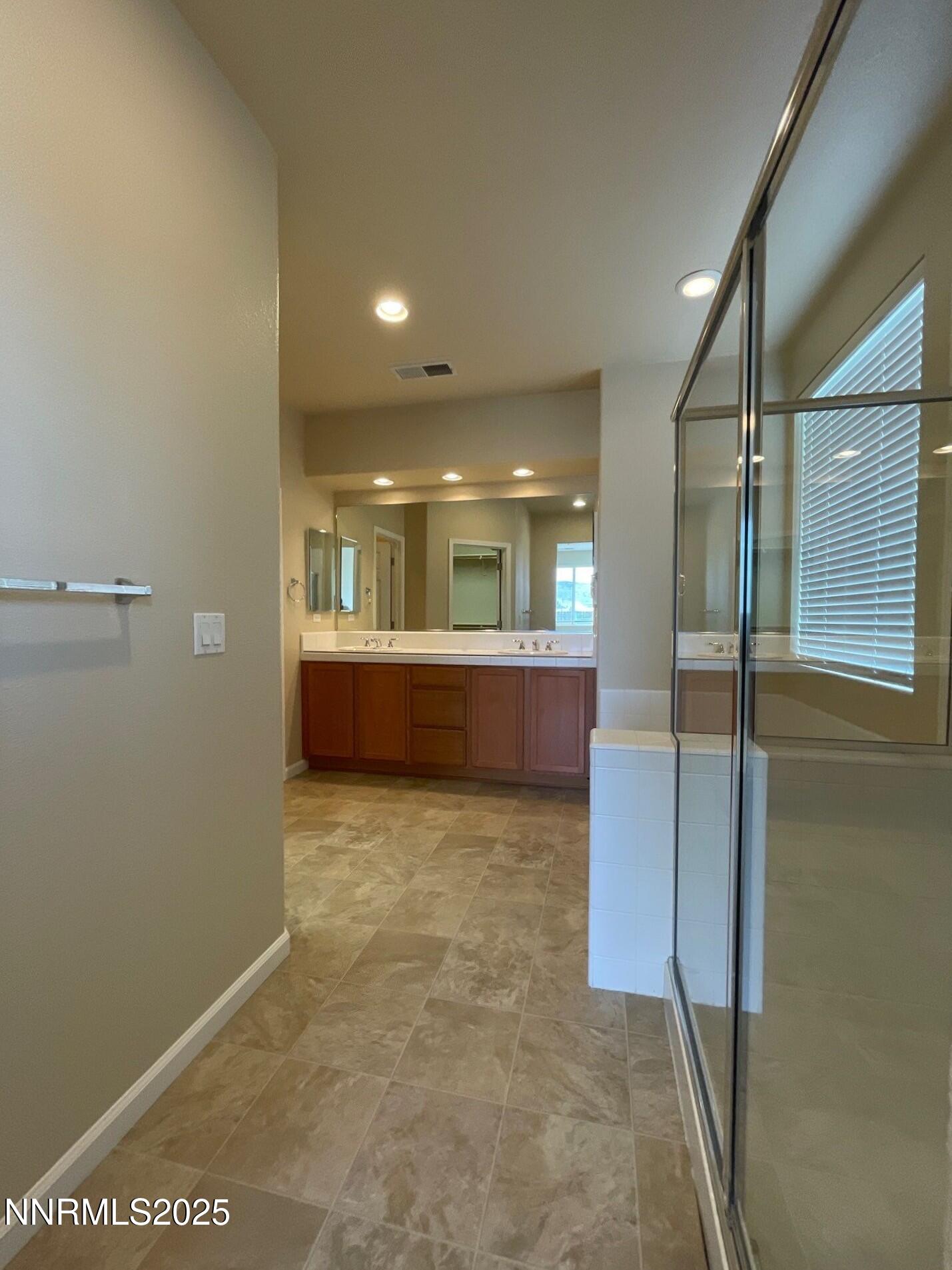 2-Sep 19 2025 12_54pm-gFtR