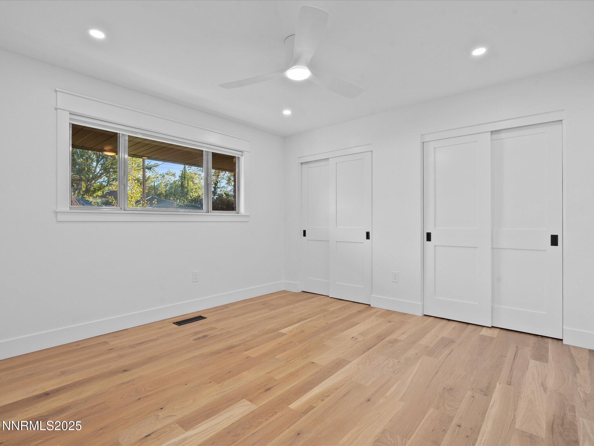 052-1245 Sharon Way-151