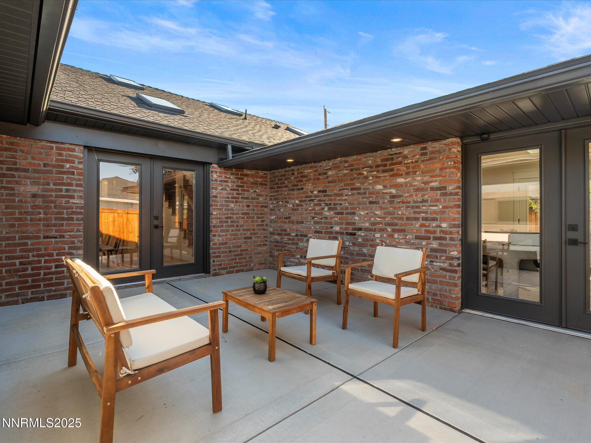 035-1245 Sharon Way-134