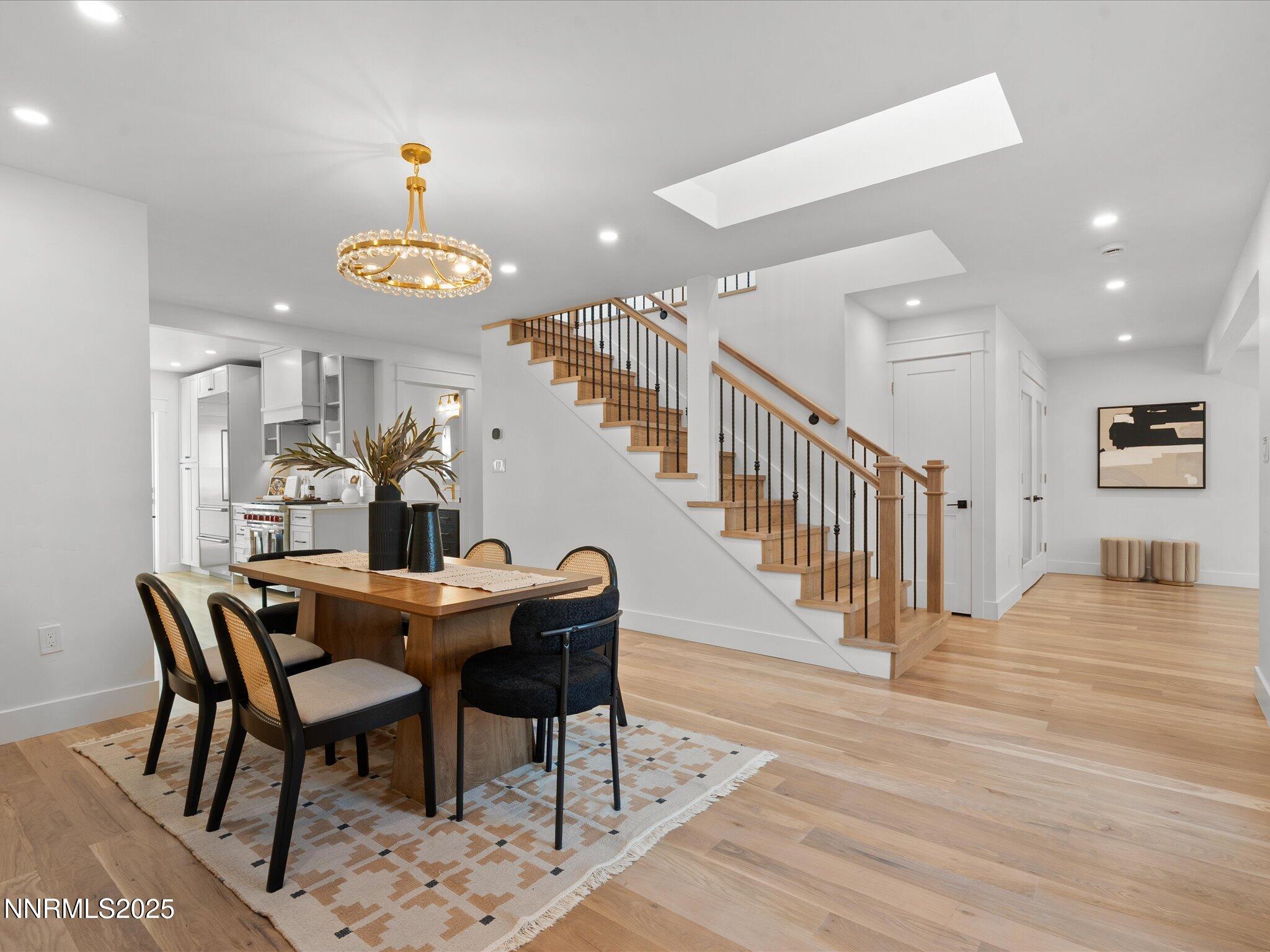 020-1245 Sharon Way-119