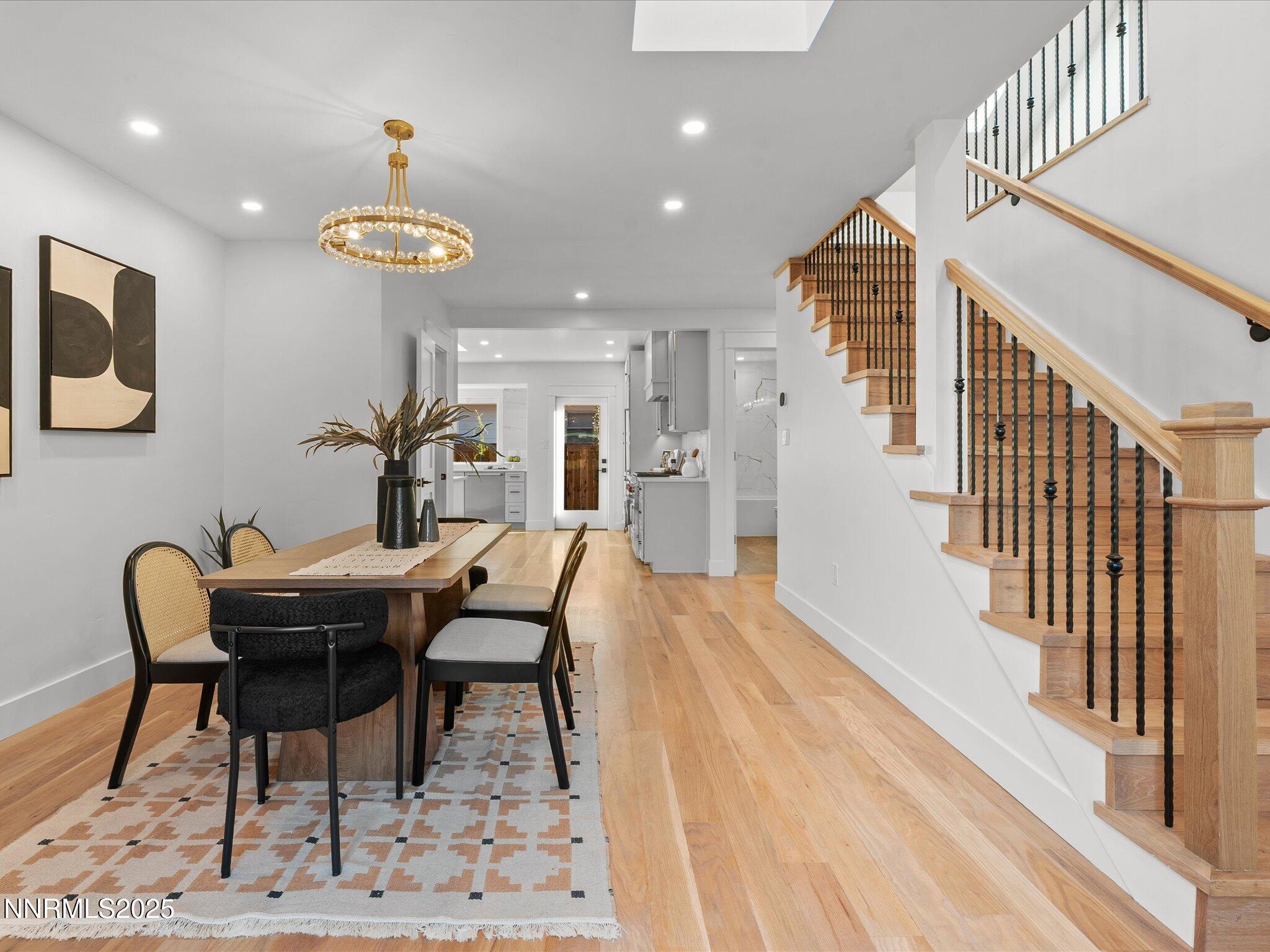 021-1245 Sharon Way-120