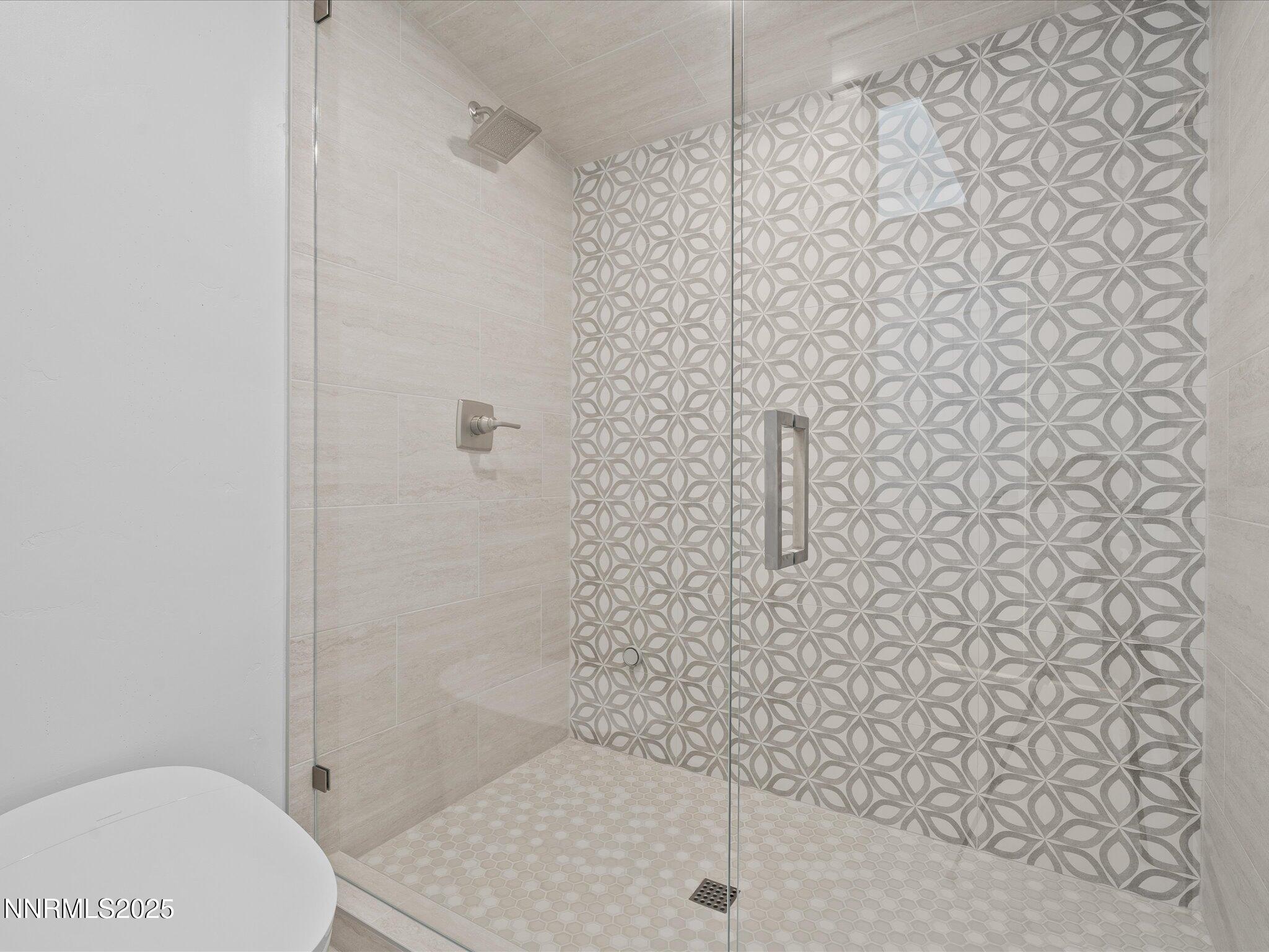 051-1245 Sharon Way-150