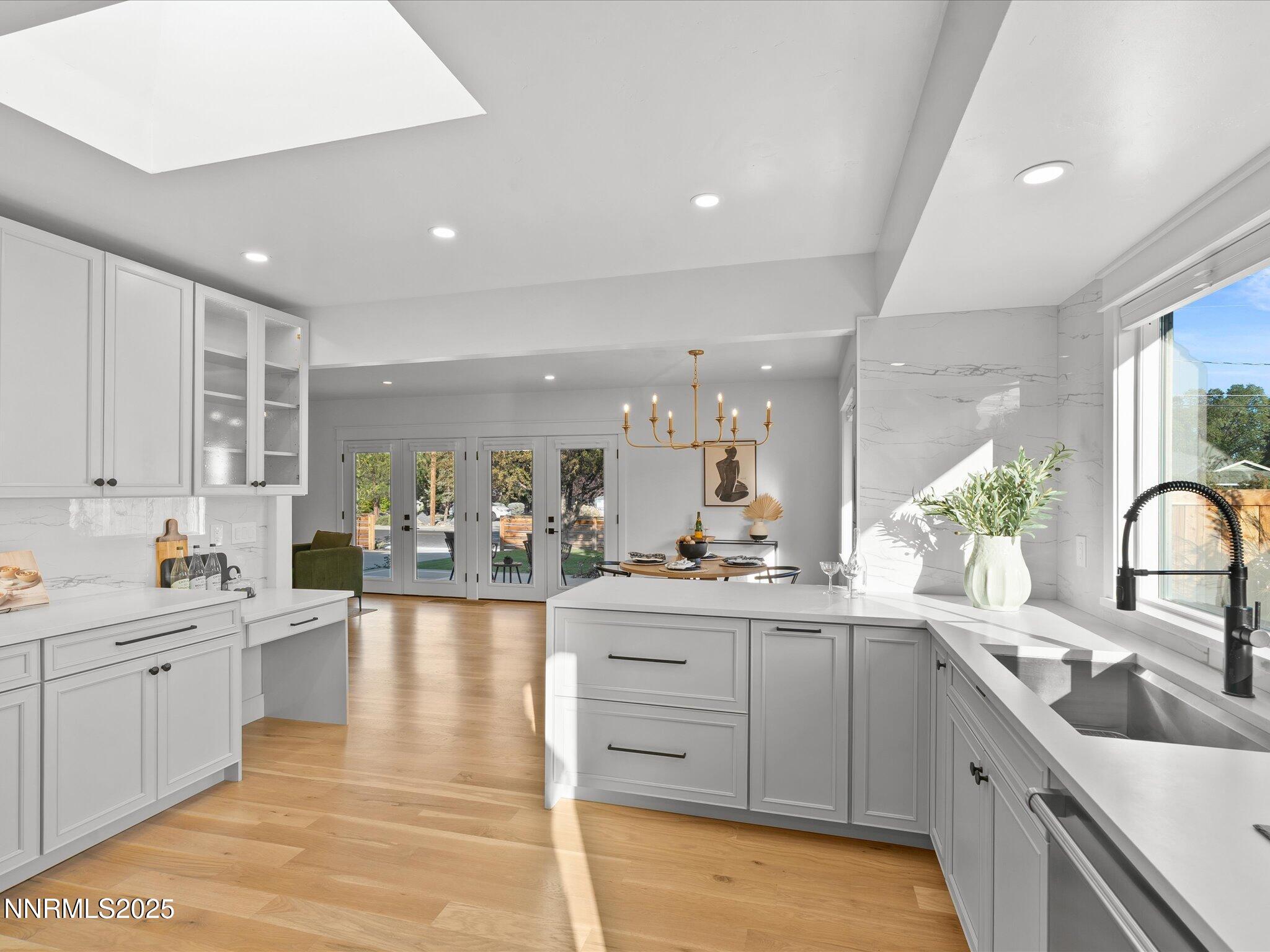 017-1245 Sharon Way-116