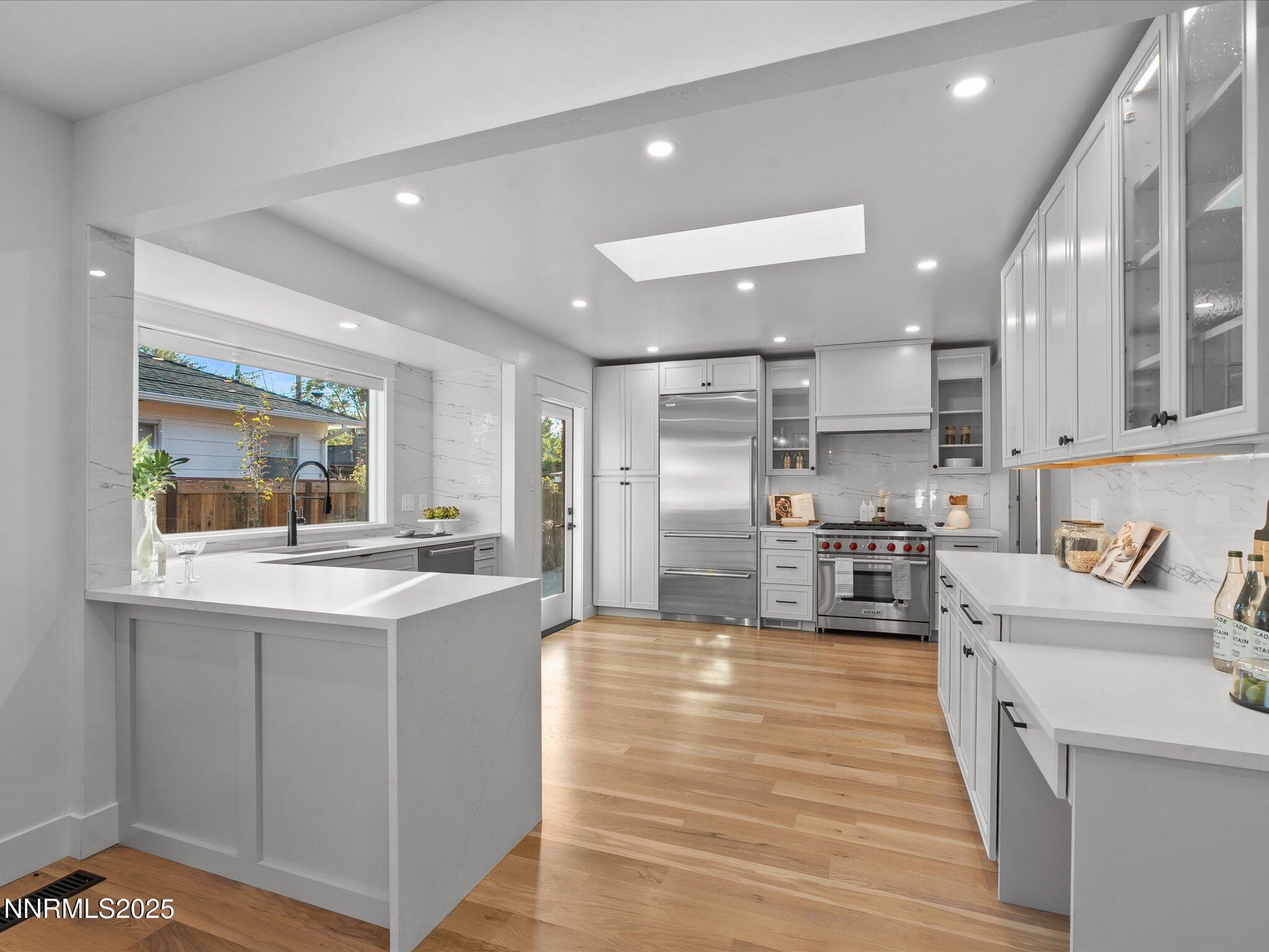 042-1245 Sharon Way-141