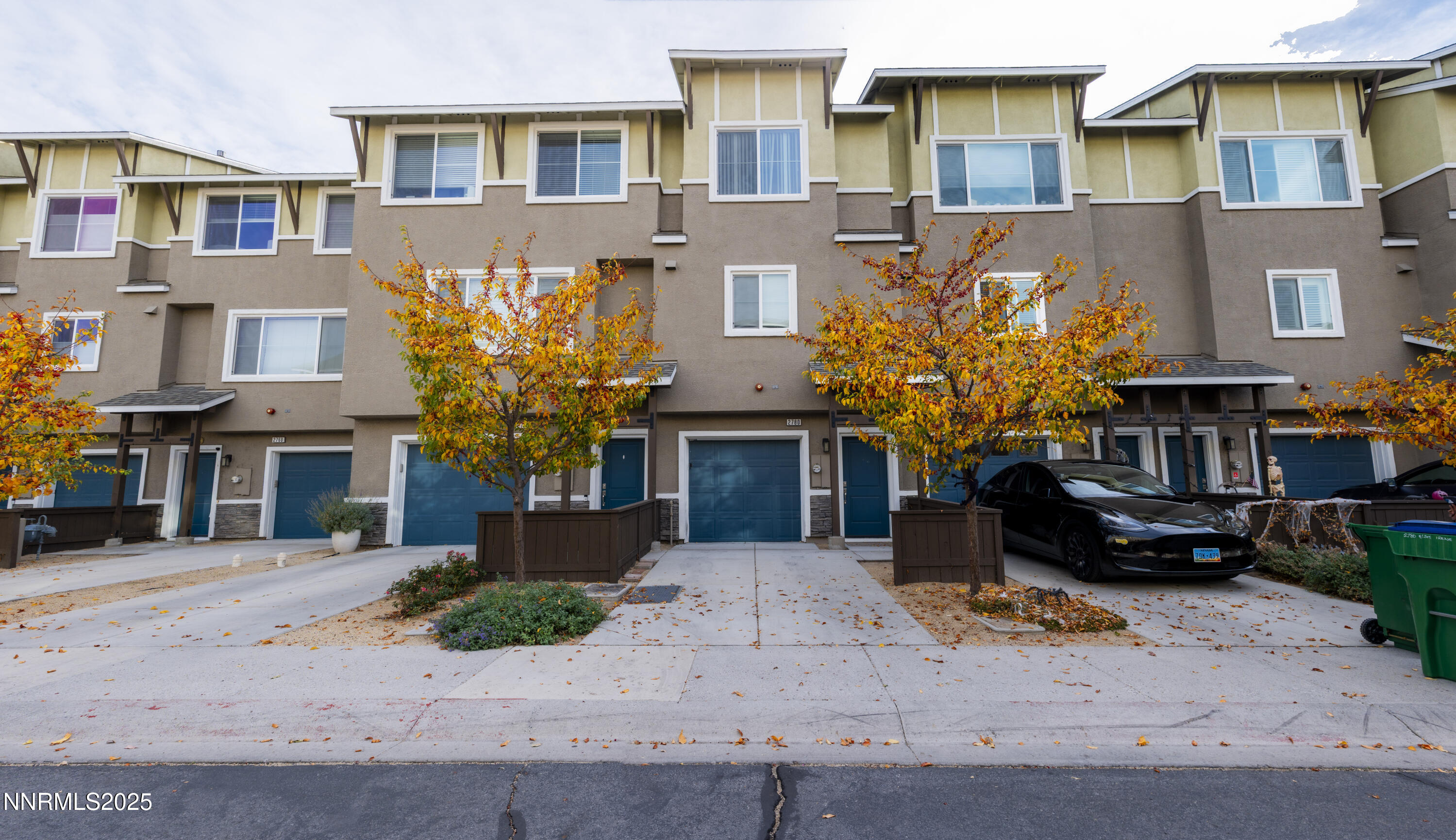 IslaPhoto-2780-Elise-Irene-Lane-Adjusted