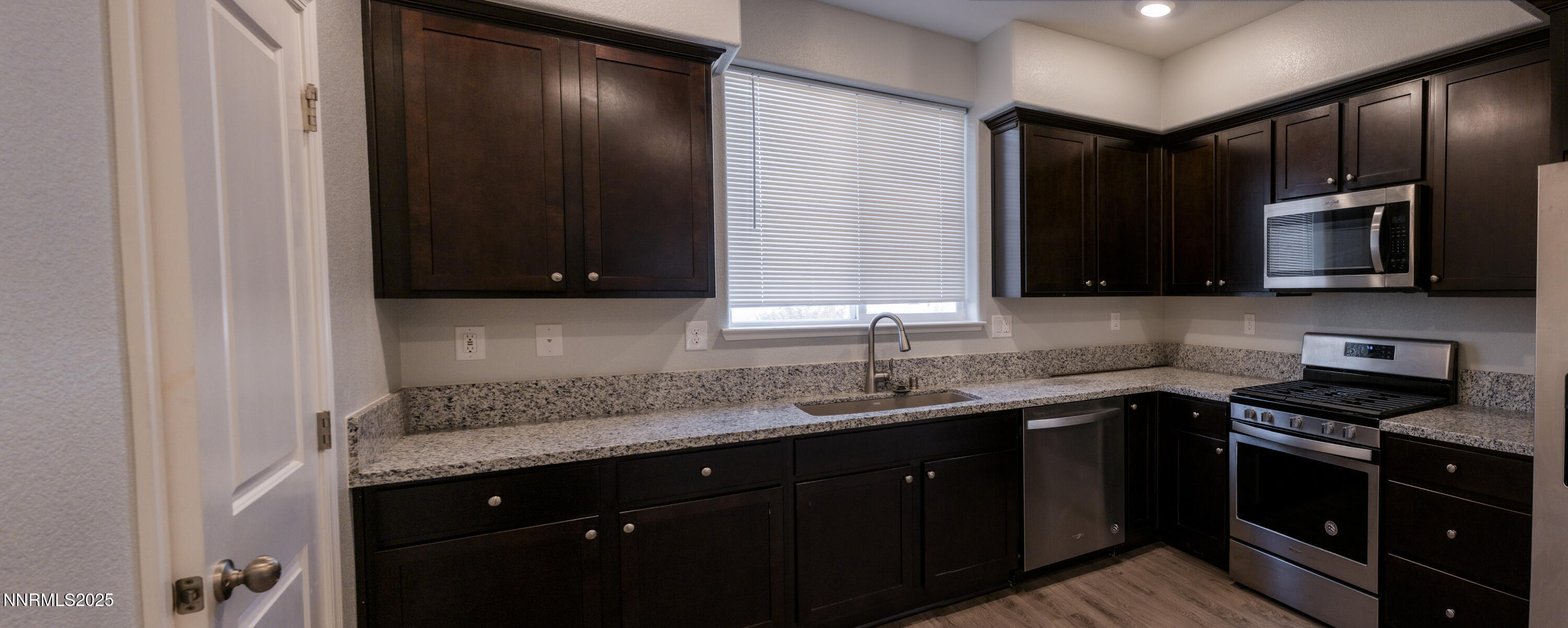 IslaPhoto-2780-Elise-Irene-Lane-1