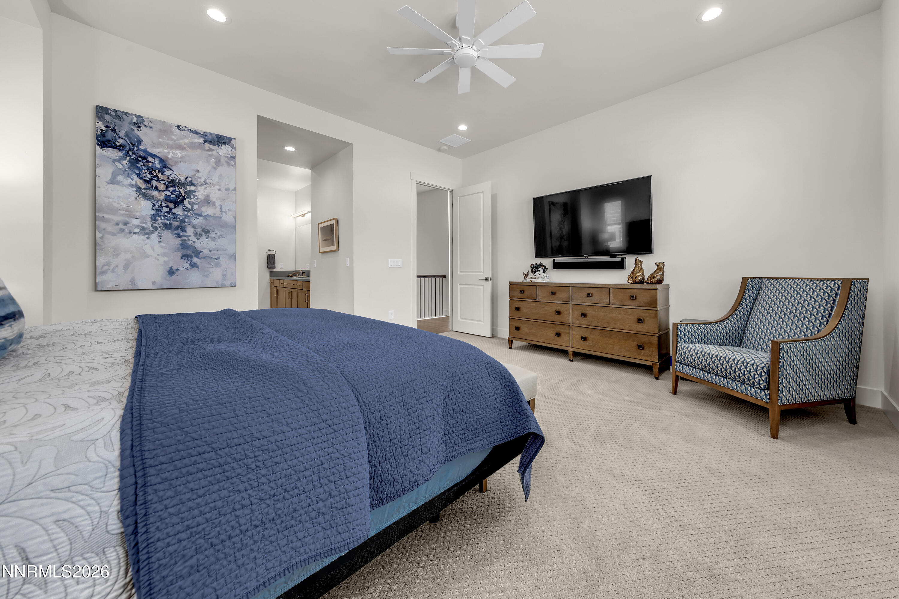 New bed photo 2
