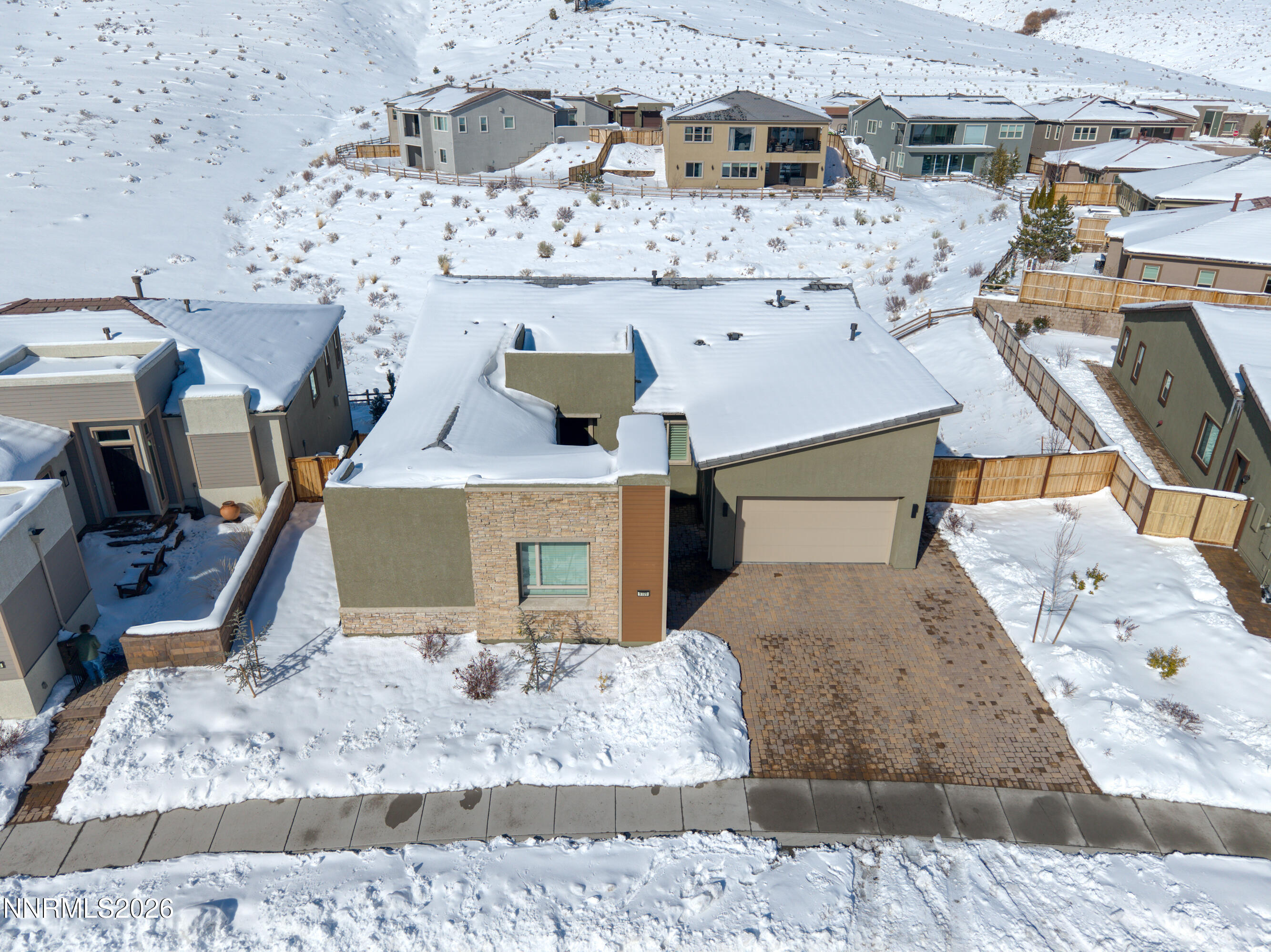 Wildskies9109EXT-003