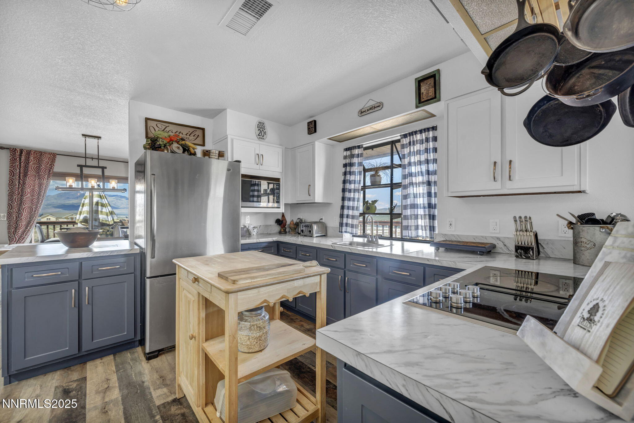 62-web-or-mls-6200-winnemucca-ranch-rd