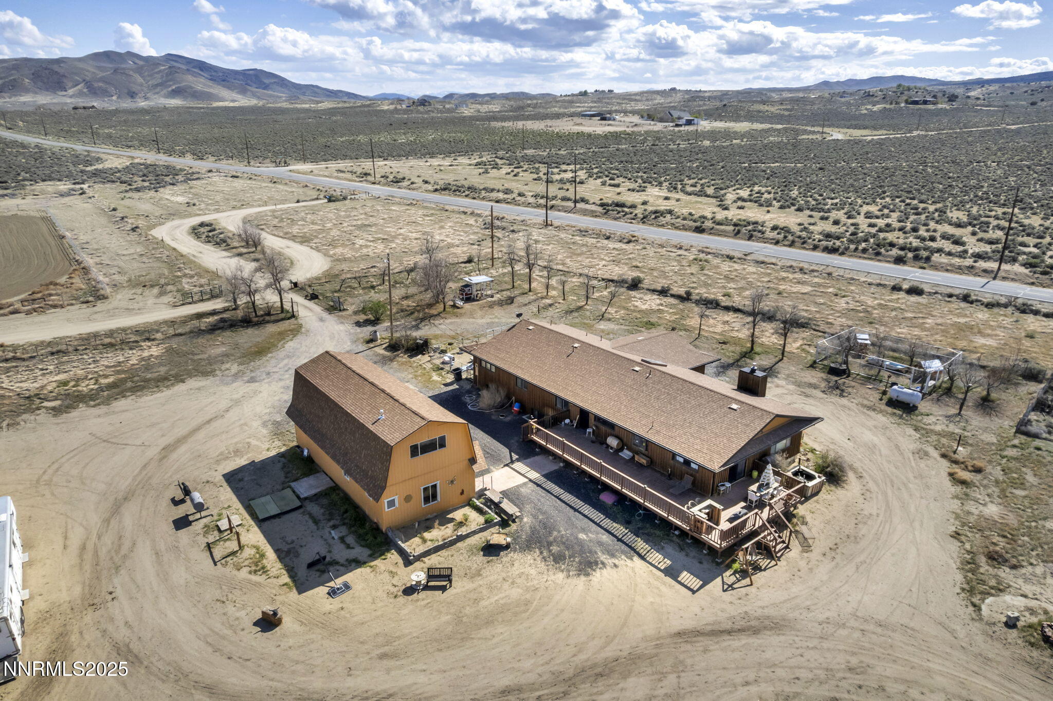 22-web-or-mls-6200-winnemucca-ranch-rd