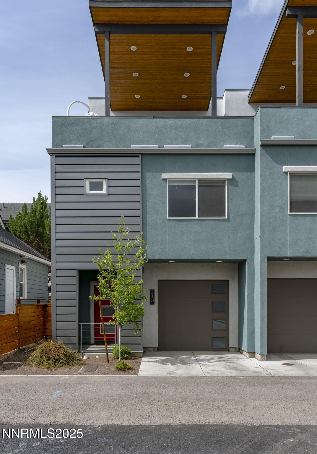 1-web-or-mls-_DSC0328