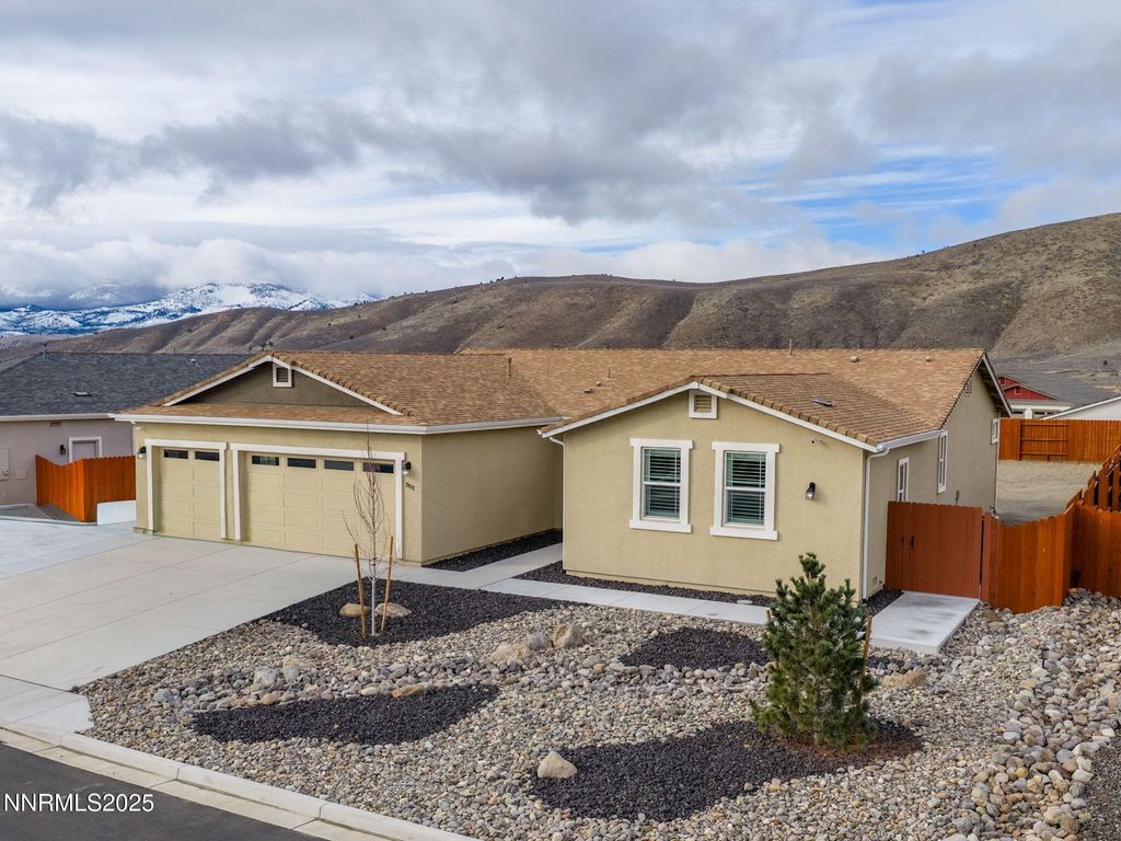Photo of 19017 Bronco Creek Ct Ct, Reno, NV 89508 (MLS # 260000301)