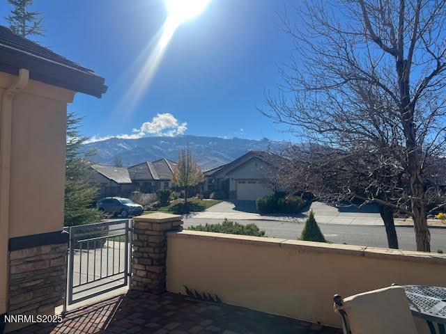 10115EE6-CDB8-4D50-8723-1653C97B266E