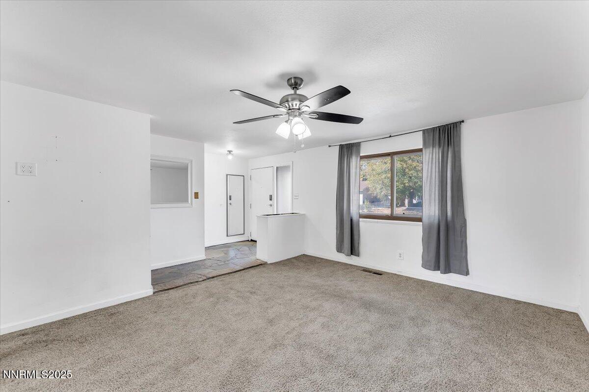 08-7300 Gemstone Dr Reno NV 89511 (8 of