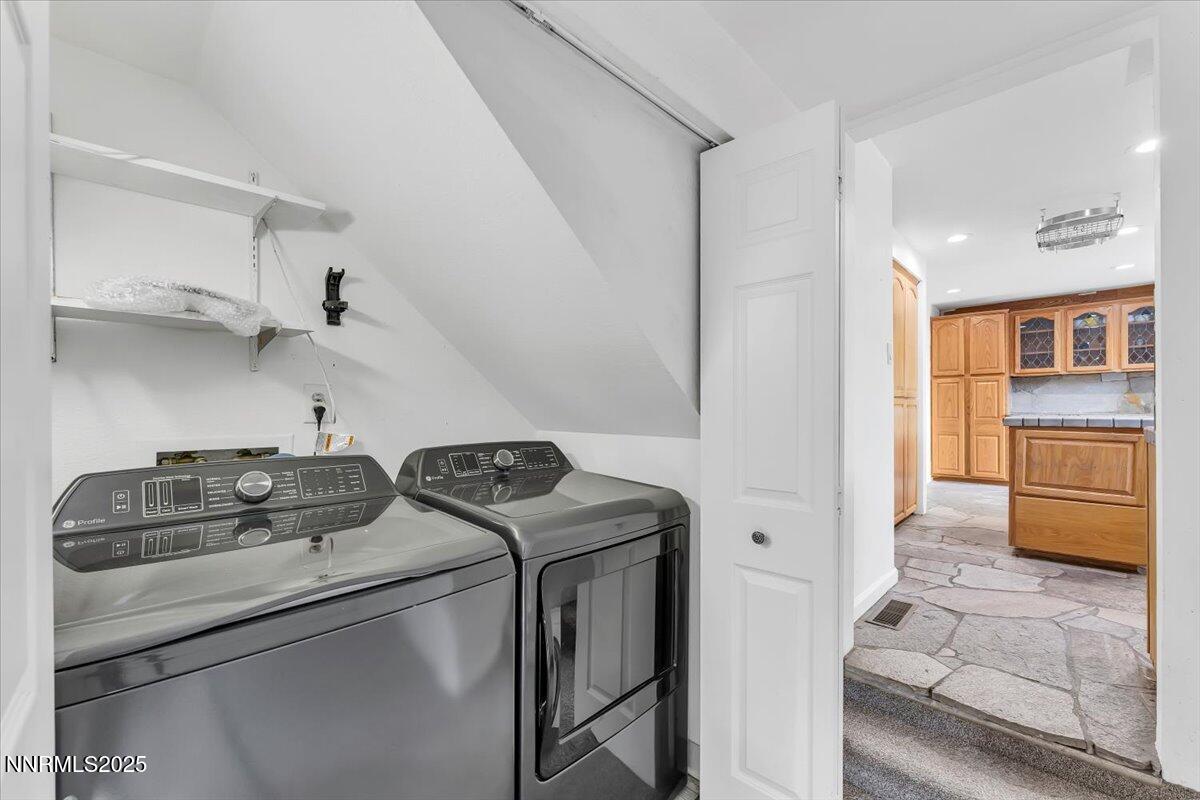 24-7300 Gemstone Dr Reno NV 89511 (24 of