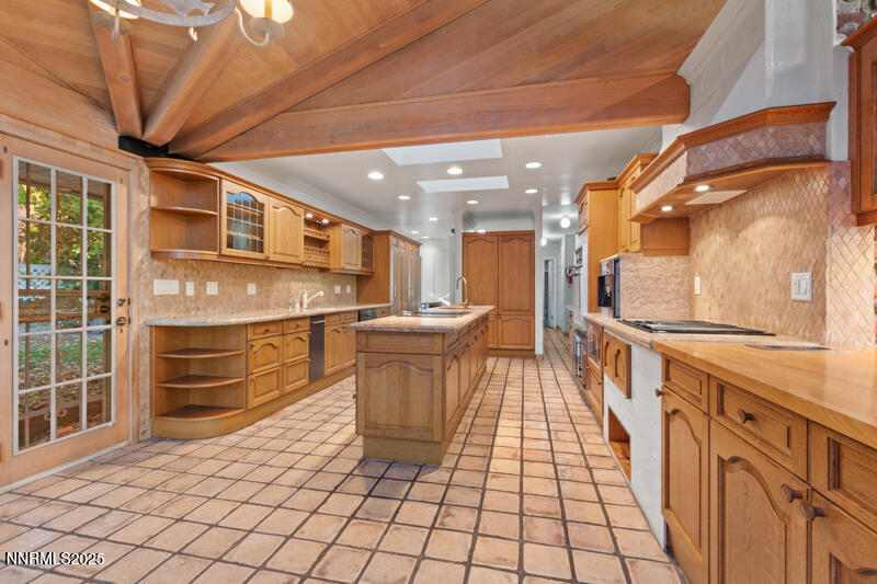 1880 Meadowview Lane (12 of 28)