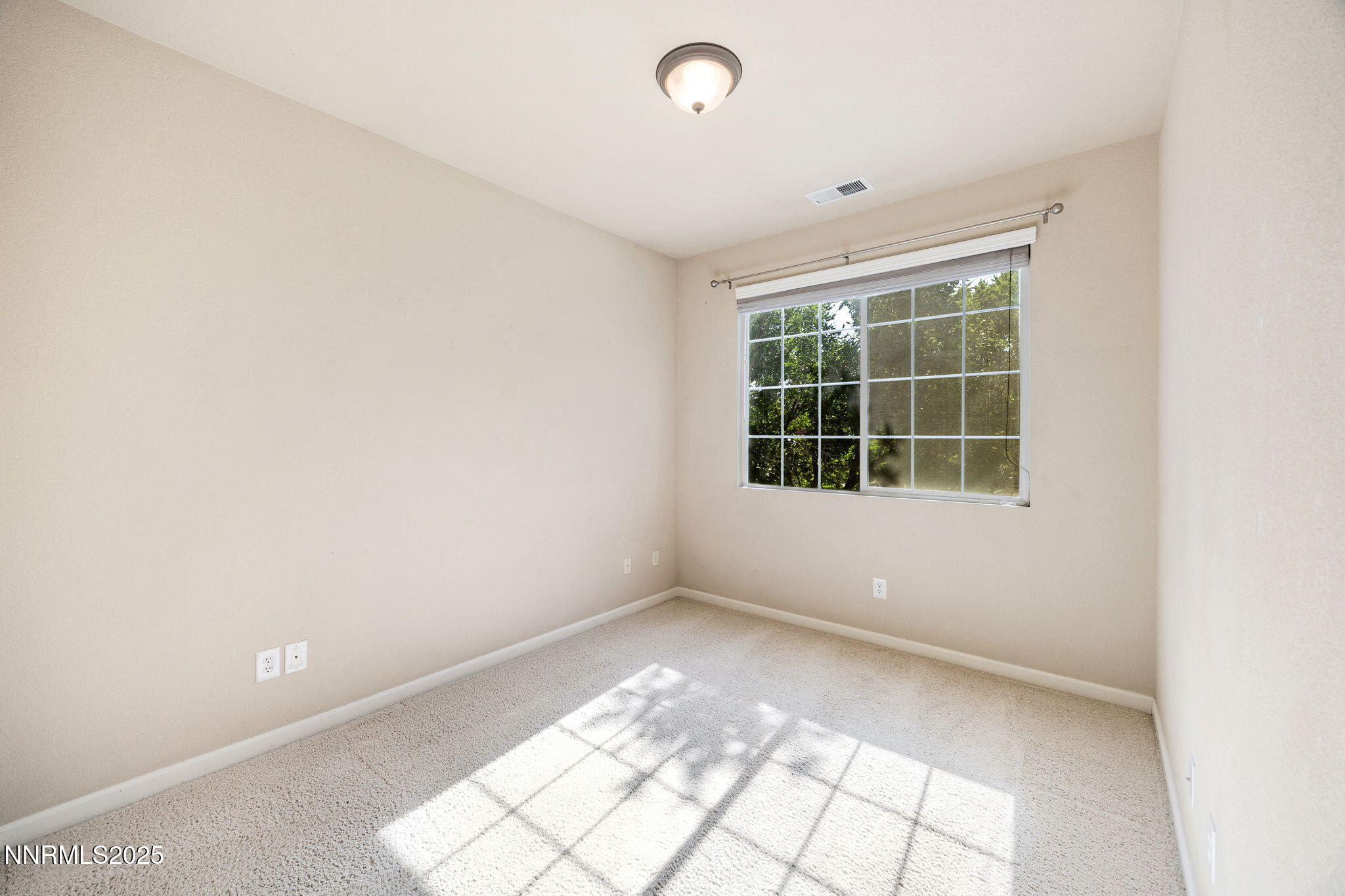 27-web-or-mls-11005 Lamour