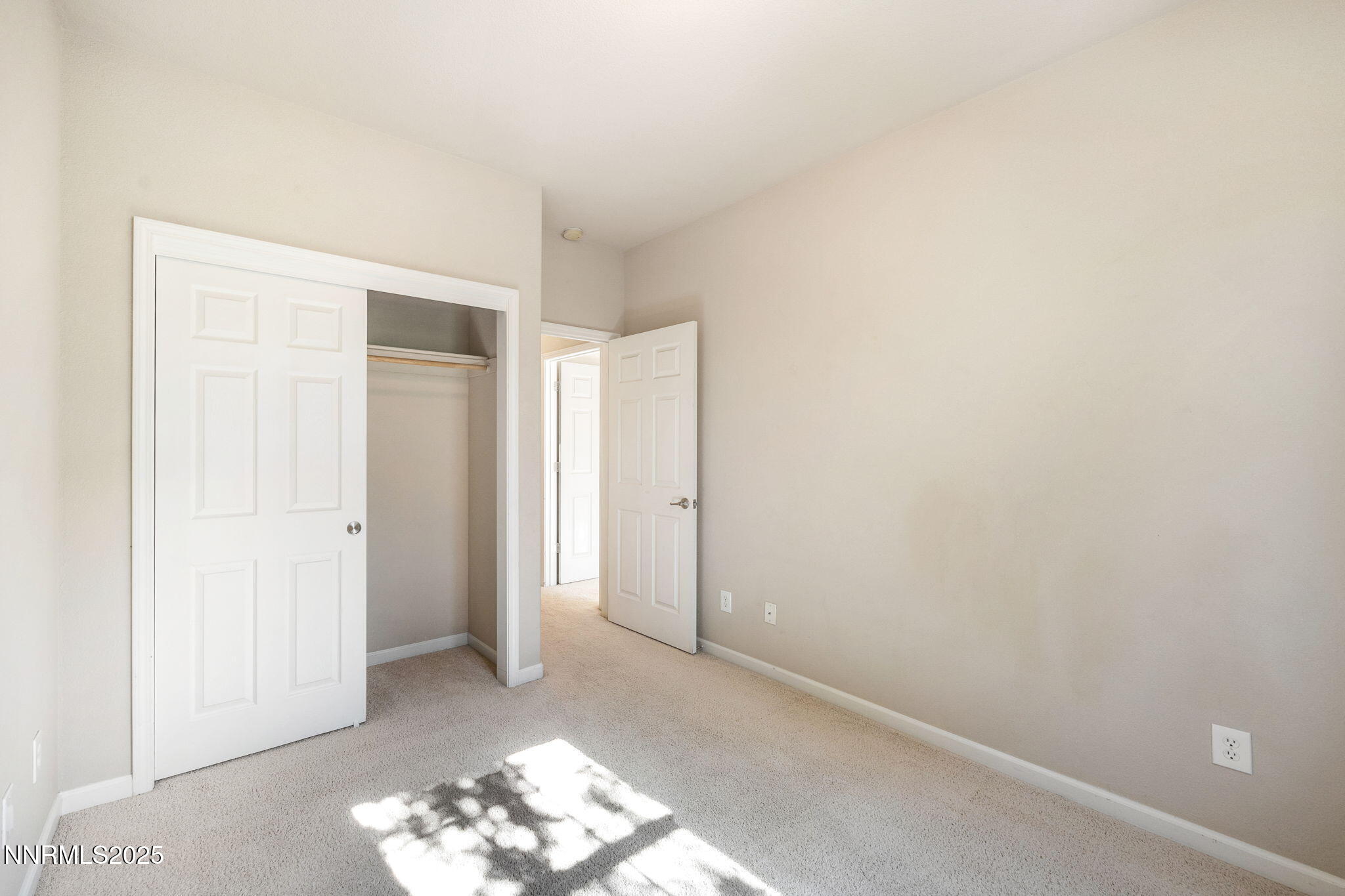 3-web-or-mls-11005 Lamour-4